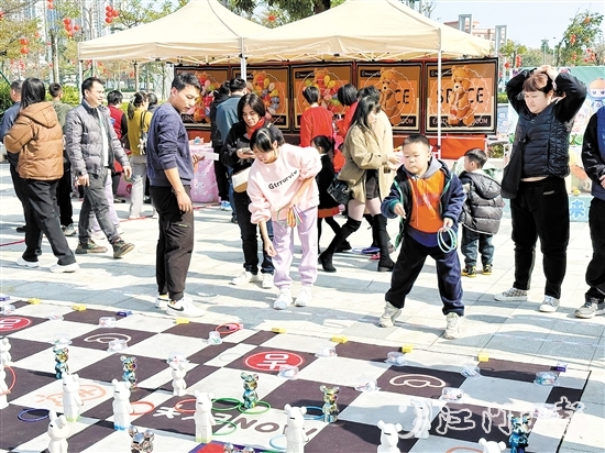 鶴山市2024迎新春文藝演出暨歡樂(lè)游園活動(dòng)。何雯意