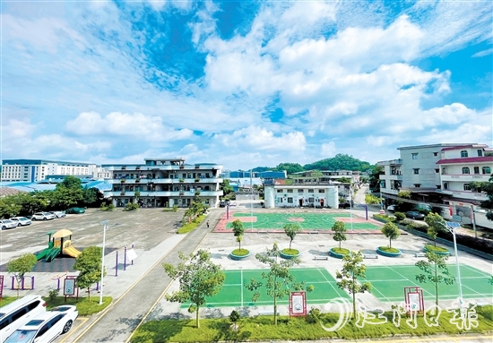 原隔朗小學(xué)球場(chǎng)完成翻新改造。