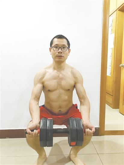 運(yùn)動(dòng)已成為馮嘉威雷打不動(dòng)的日常。
