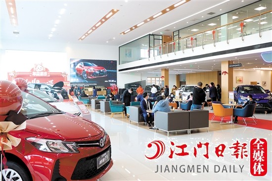 春節(jié)假期后期，4S店的客流量明顯增多。
